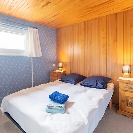 別荘 Volets Verts ラ・プラーニュ